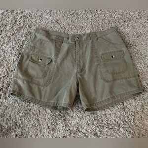 Northwest Territory shorts